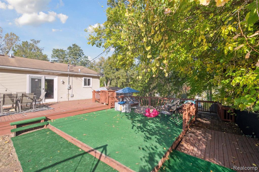 655 FERNDALE Avenue, Lake Orion, MI 48362 — Photo 27