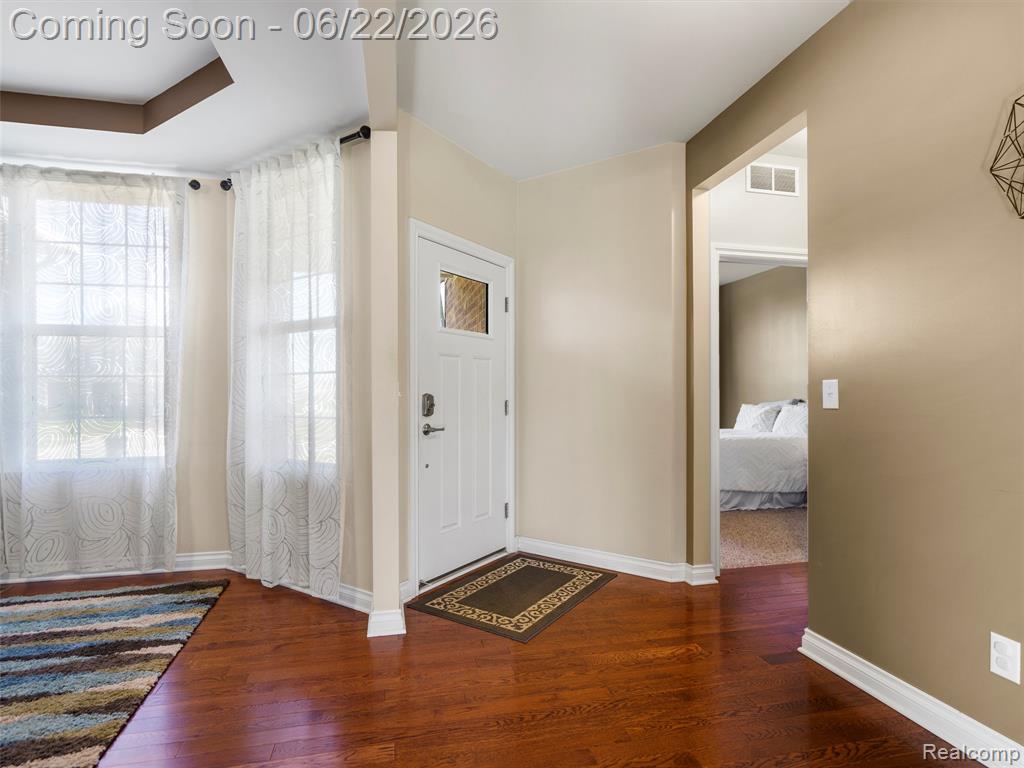 2130 Findley Circle, Lake Orion, MI — Photo 6