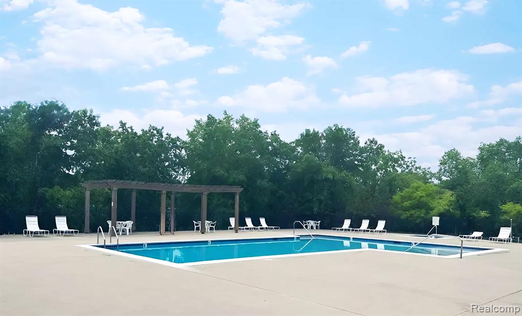 7103 ADDINGTON Drive, Commerce Twp, MI 48390 — Photo 29