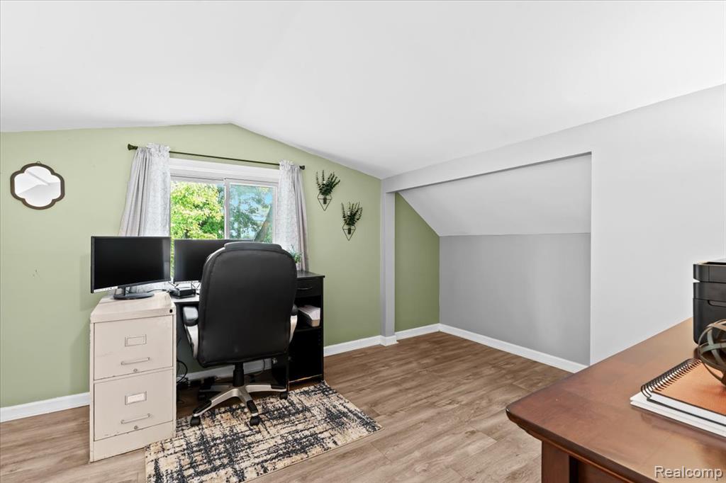593 Heights Road, Lake Orion, MI 48362 — Photo 22