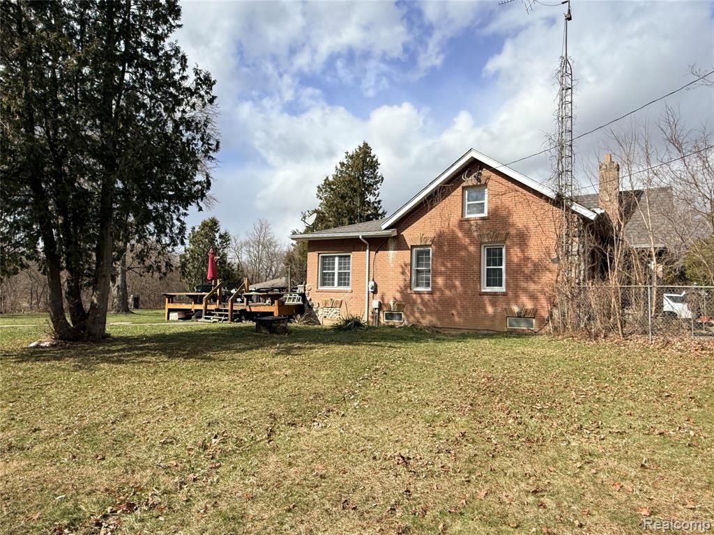 3194 S Vassar Road, Burton, MI 48519 — Photo 35