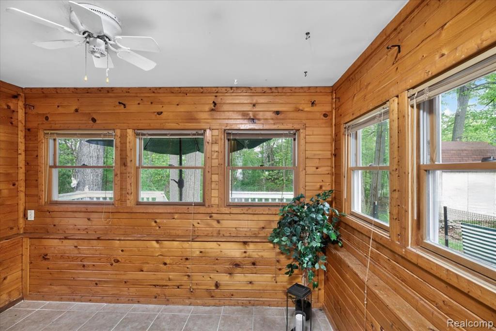 2086 Miles Road, Lapeer, MI 48446 — Photo 21