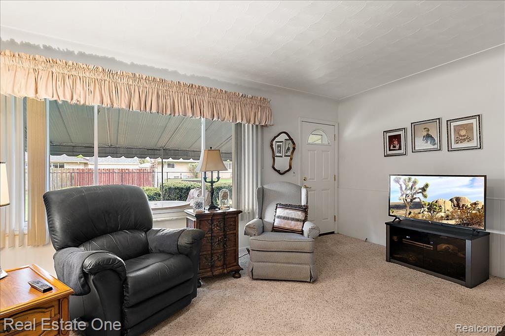 53223 Starlite Drive, Shelby Twp, MI 48316 — Photo 37