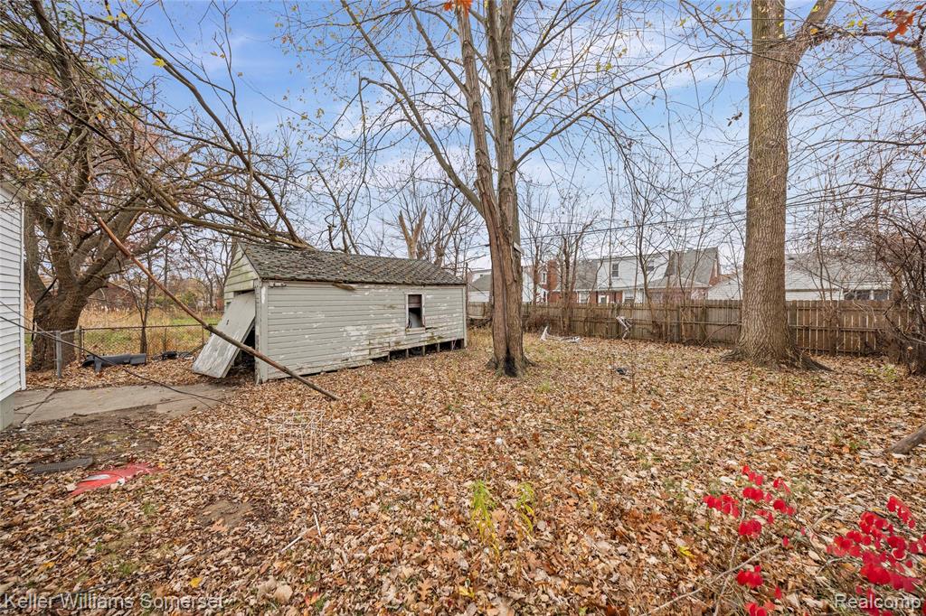 5955 GUILFORD Street, Detroit, MI 48224 — Photo 18