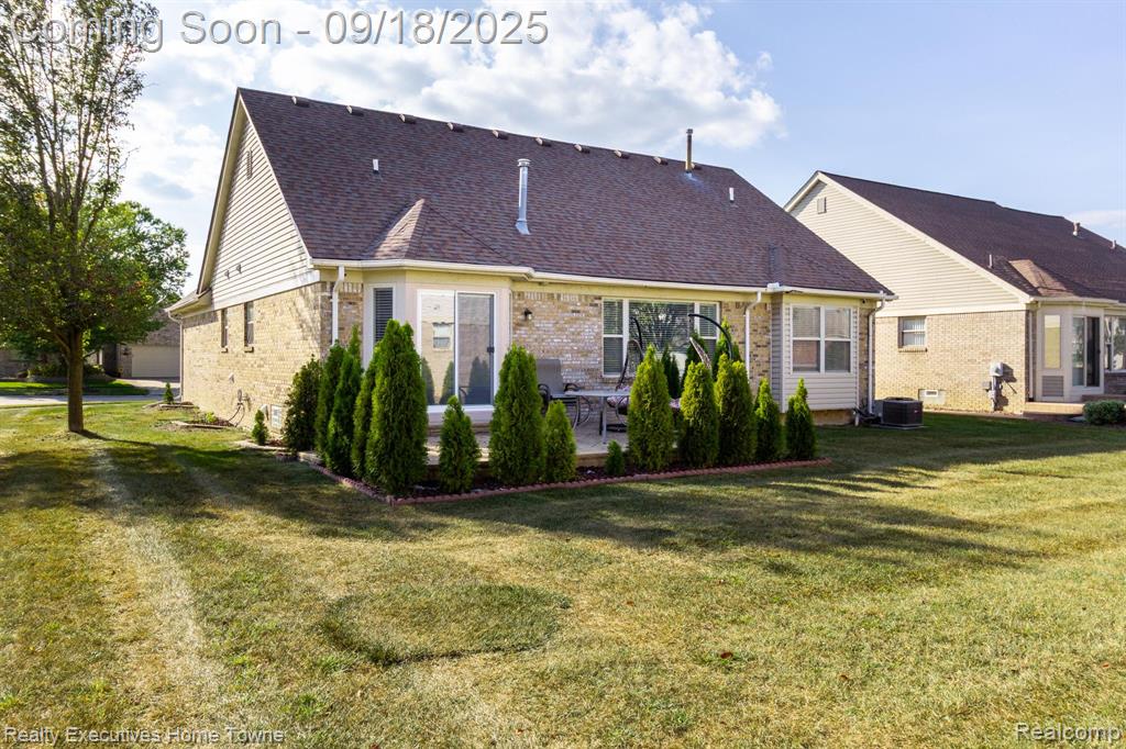 42294 Sable Boulevard, Sterling Heights, MI 48314 — Photo 41