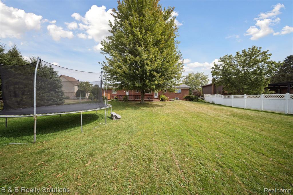 54675 Romeo Plank Road, Macomb, MI 48042 — Photo 44