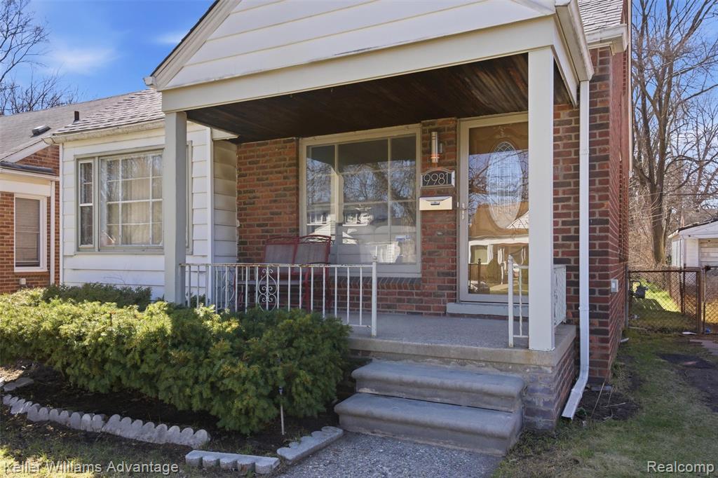 9981 Hazelton, Redford, MI 48239 — Photo 3