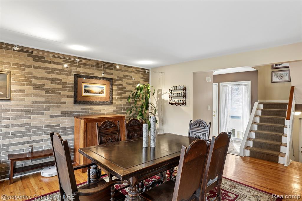 1927 Pembridge, Detroit, MI 48207 — Photo 25