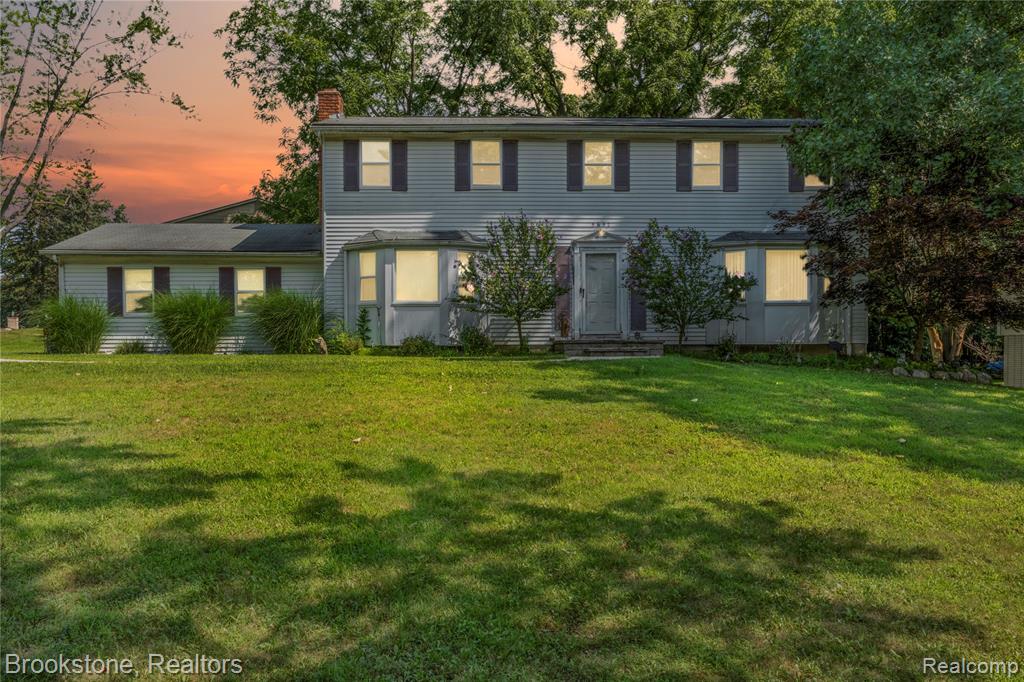 5652 Tequesta Drive, West Bloomfield, MI 48323 — front exterior