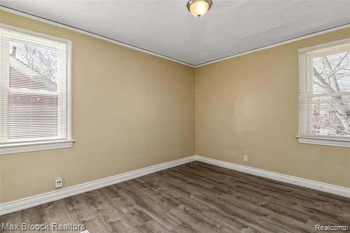 6127 GRAYTON Street, Detroit, MI 48224 — Photo 13