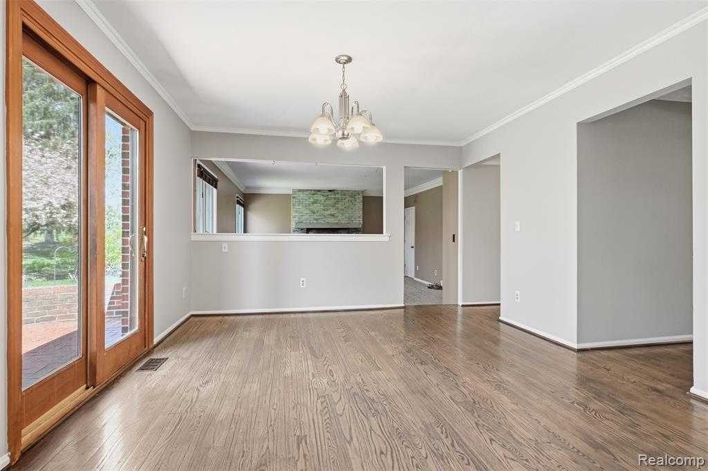 9025 Muirland Drive, Plymouth, MI 48170 — Photo 17
