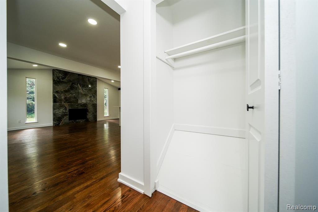 7382 Irongate Road, Canton, MI 48187 — Photo 13