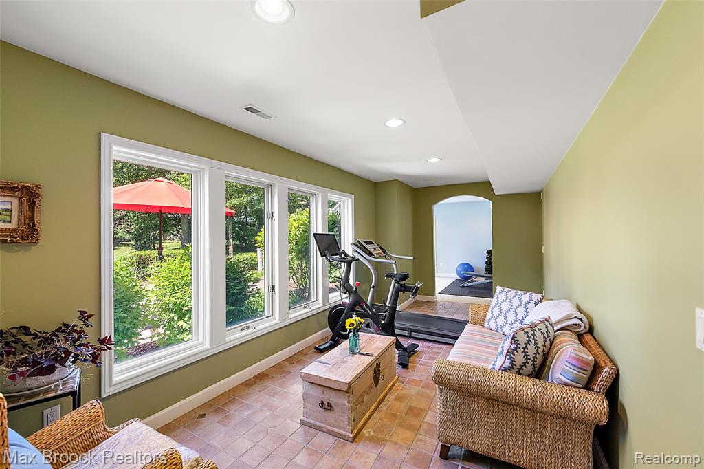 4875 Old Orchard Trail, Orchard Lake Village, MI 48324 — Photo 40