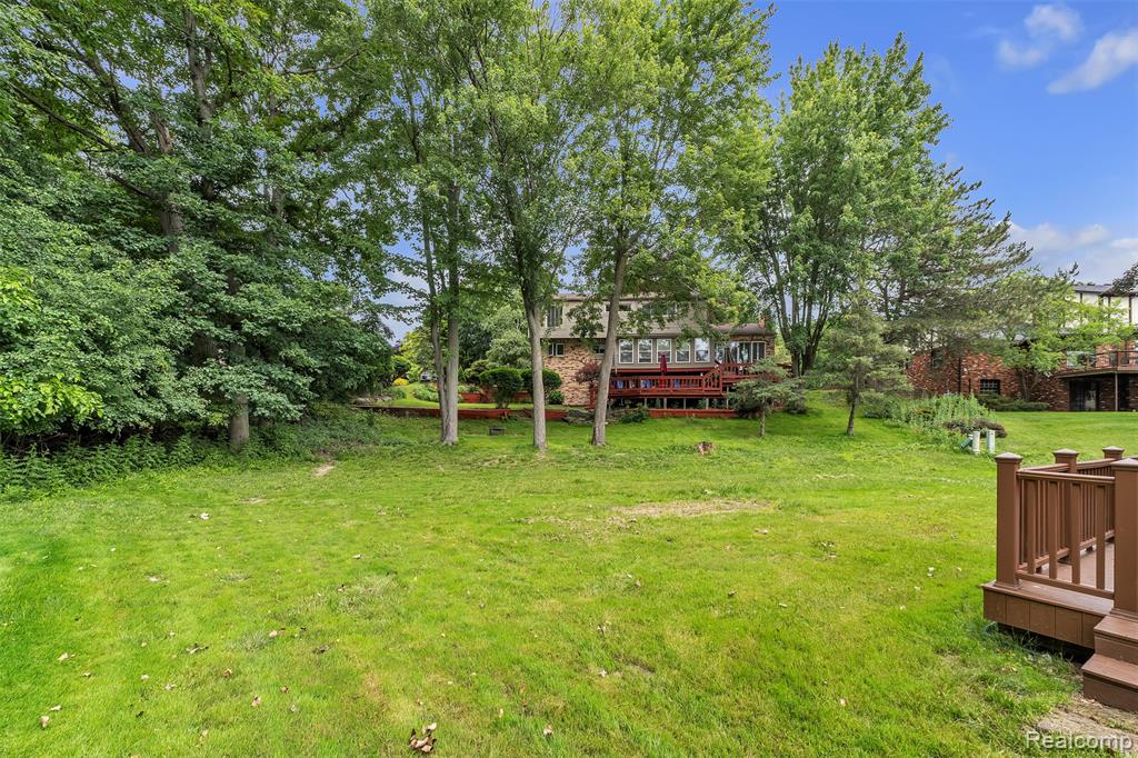 5310 Pond Bluff Drive, West Bloomfield, MI 48323 — Photo 81