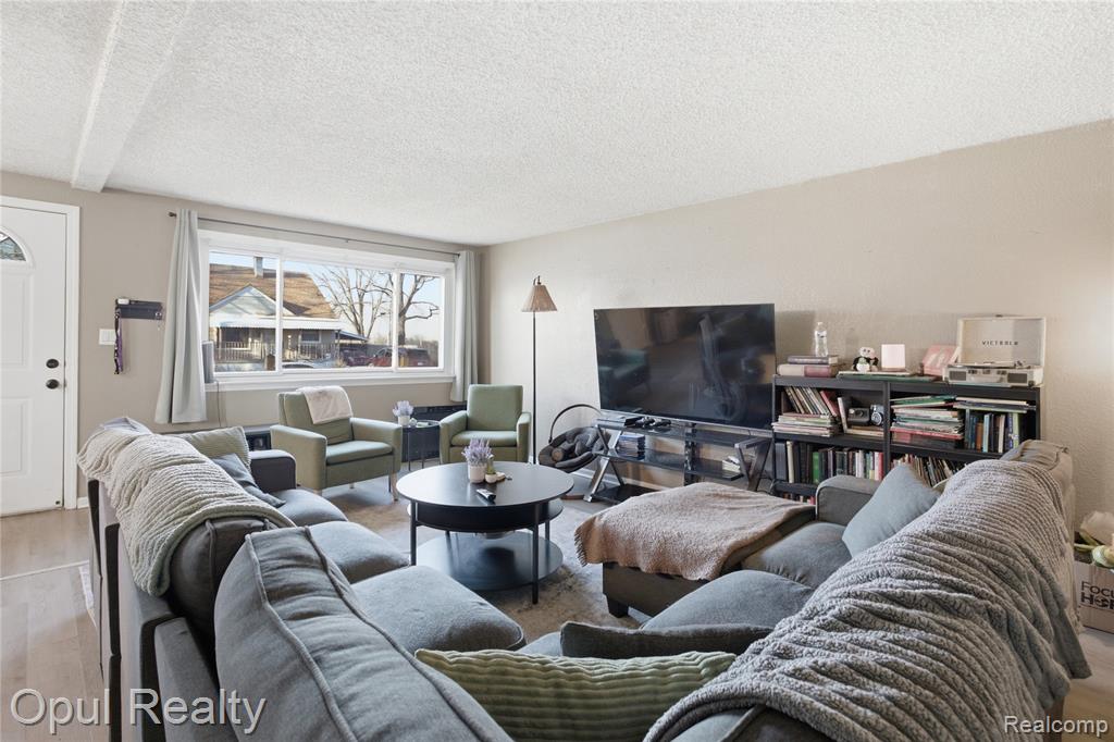 11571 Grant Street, Riverview, MI 48193 — Photo 8