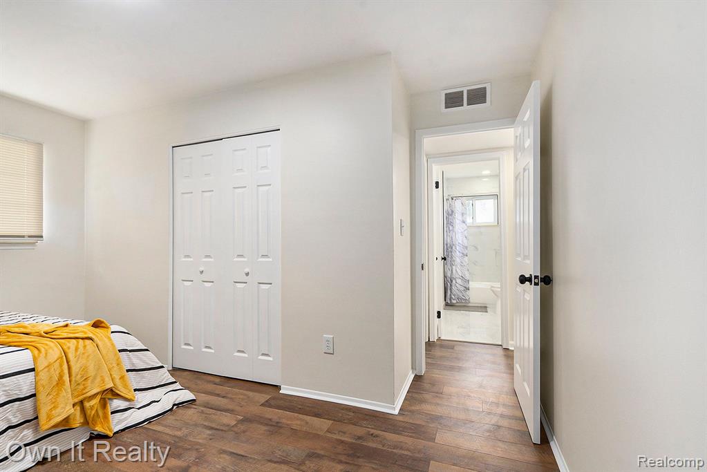 5680 N GLOBE Street, Westland, MI — Photo 21