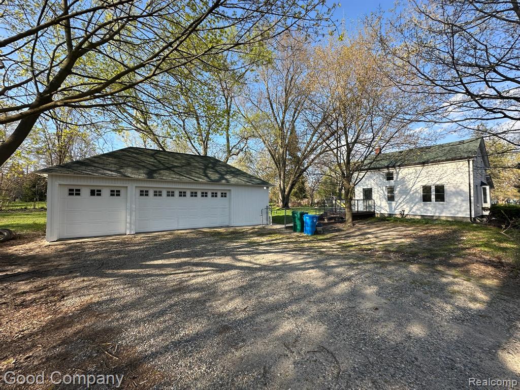 720 W Commerce Road, Commerce Twp, MI 48382 — Photo 18
