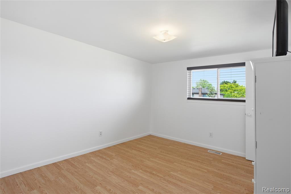 4171 Rose Mary Drive, Sterling Heights, MI 48310 — Photo 23