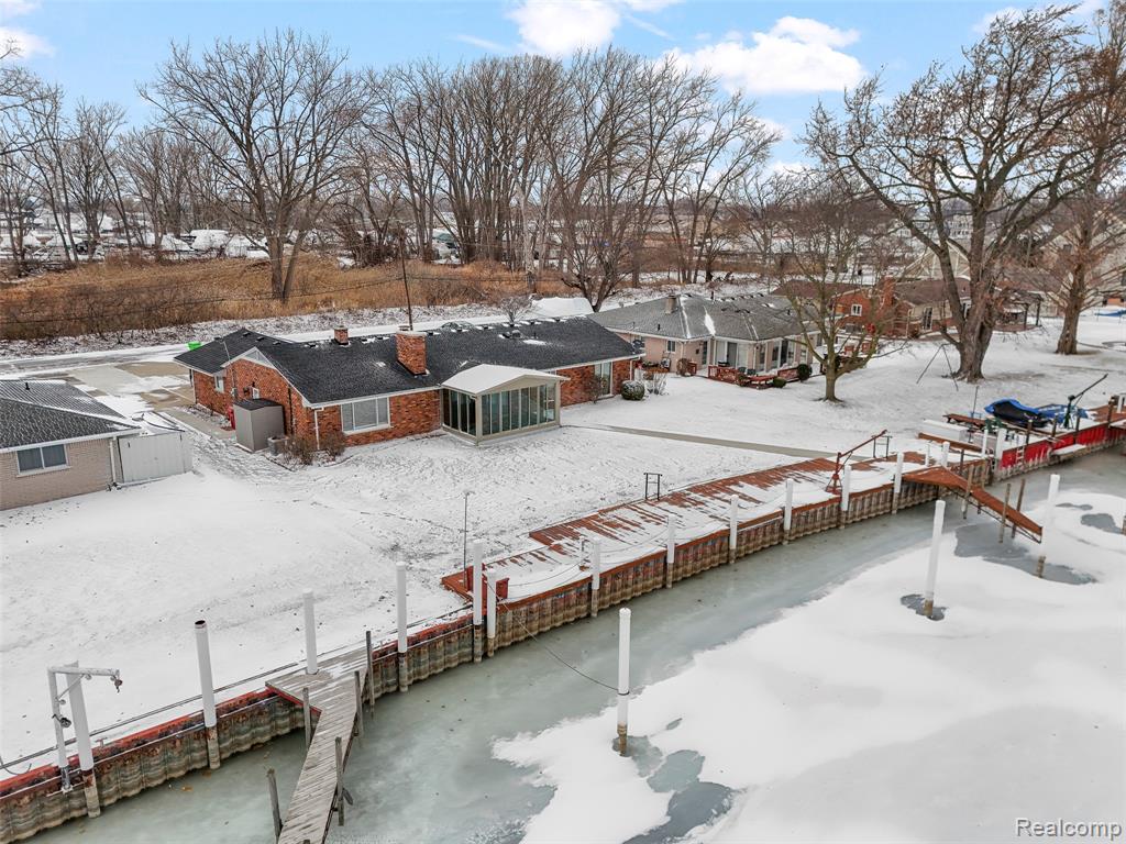 39520 Venetian Drive, Harrison Township, MI — Photo 9