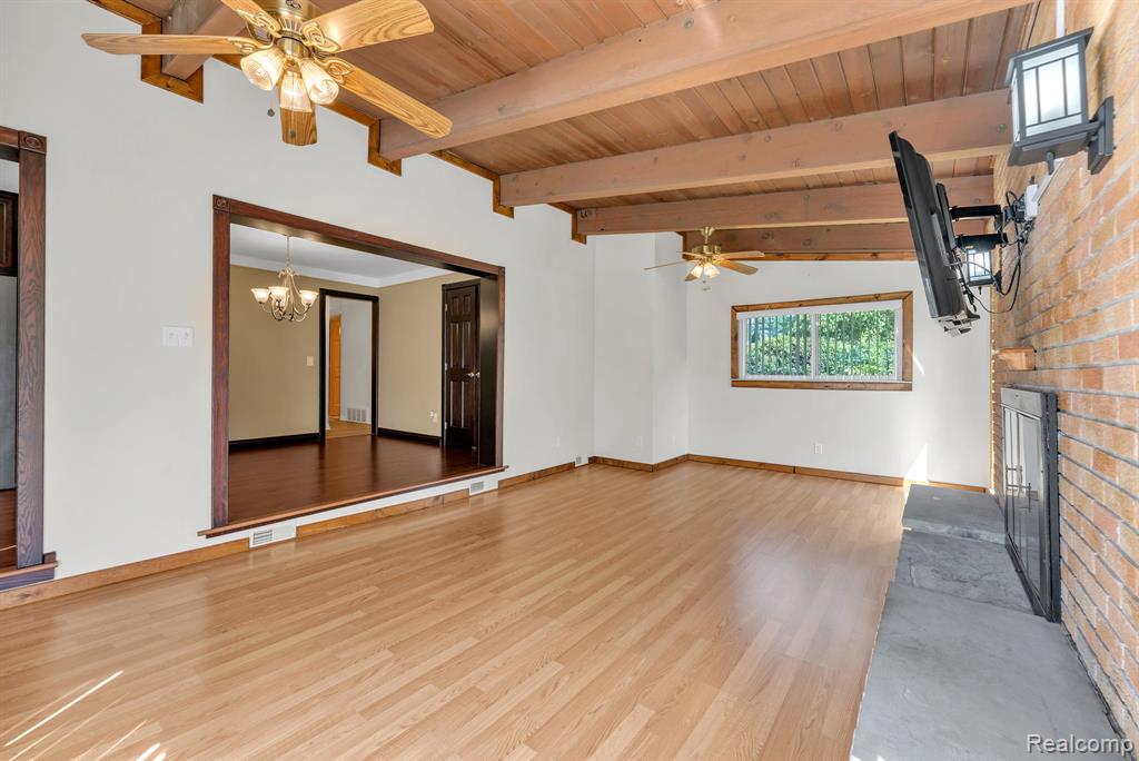 26637 Clairview Drive, Dearborn Heights, MI 48127 — Photo 13