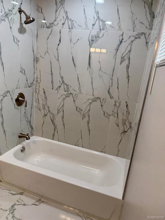 5602 MADISON Street, Dearborn Heights, MI 48125 — Photo 19
