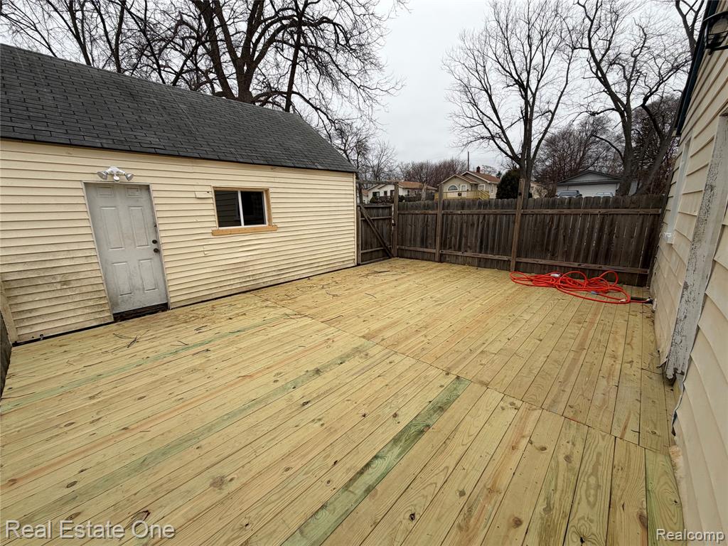 943 Premont Avenue, Waterford, MI 48328 — Photo 34