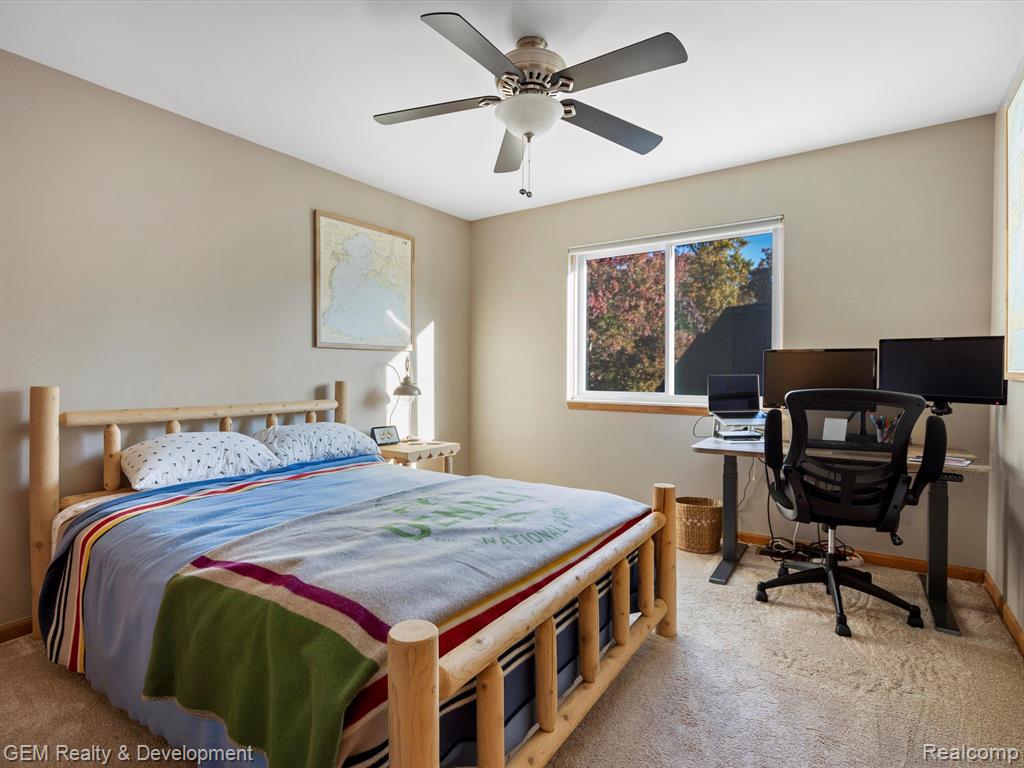 4163 DELPHINE Drive, Wixom, MI 48393 — Photo 23
