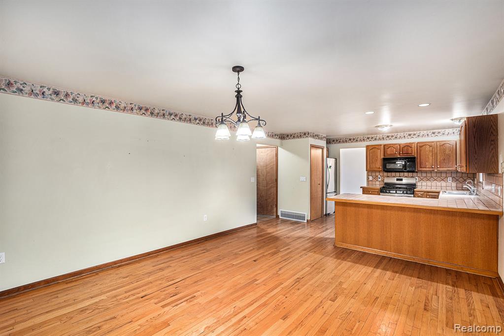 4511 Mount Morris Road, Columbiaville, MI 48421 — Photo 6
