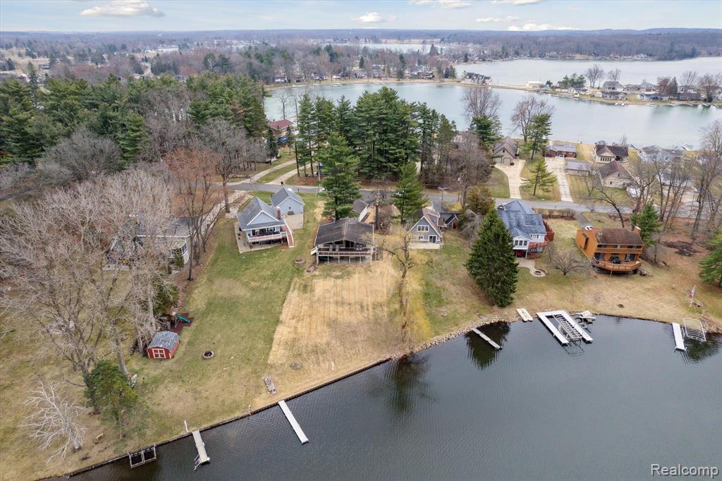 231 PINE HILL LAKE Drive, Horton, MI 49246 — Photo 58