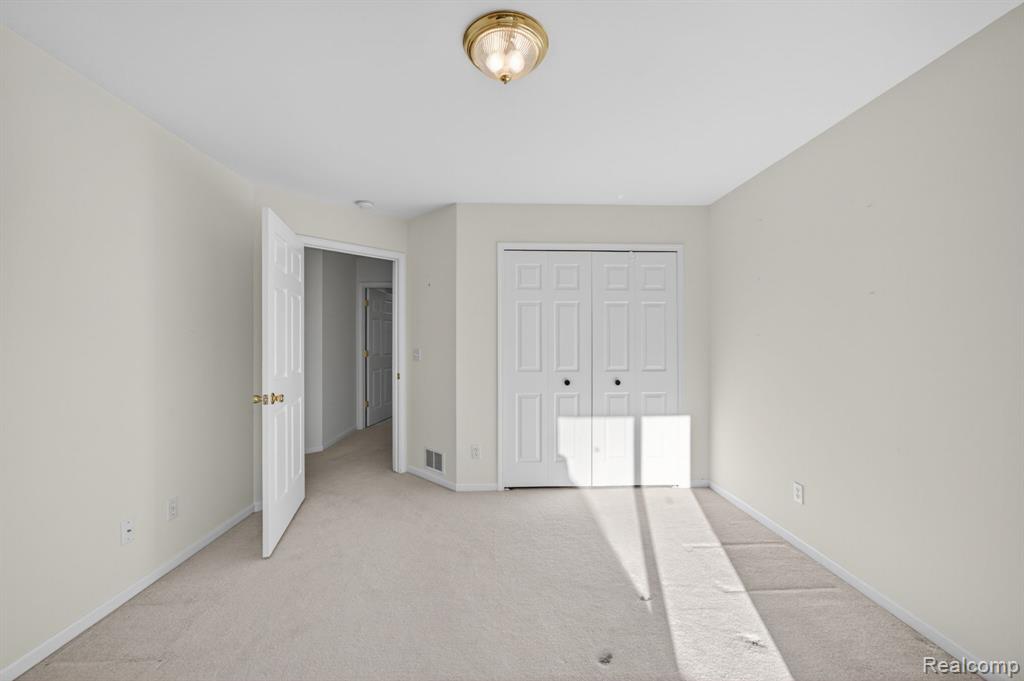 100 Aberdeen Drive, 36, Flushing, MI 48433 — Photo 30