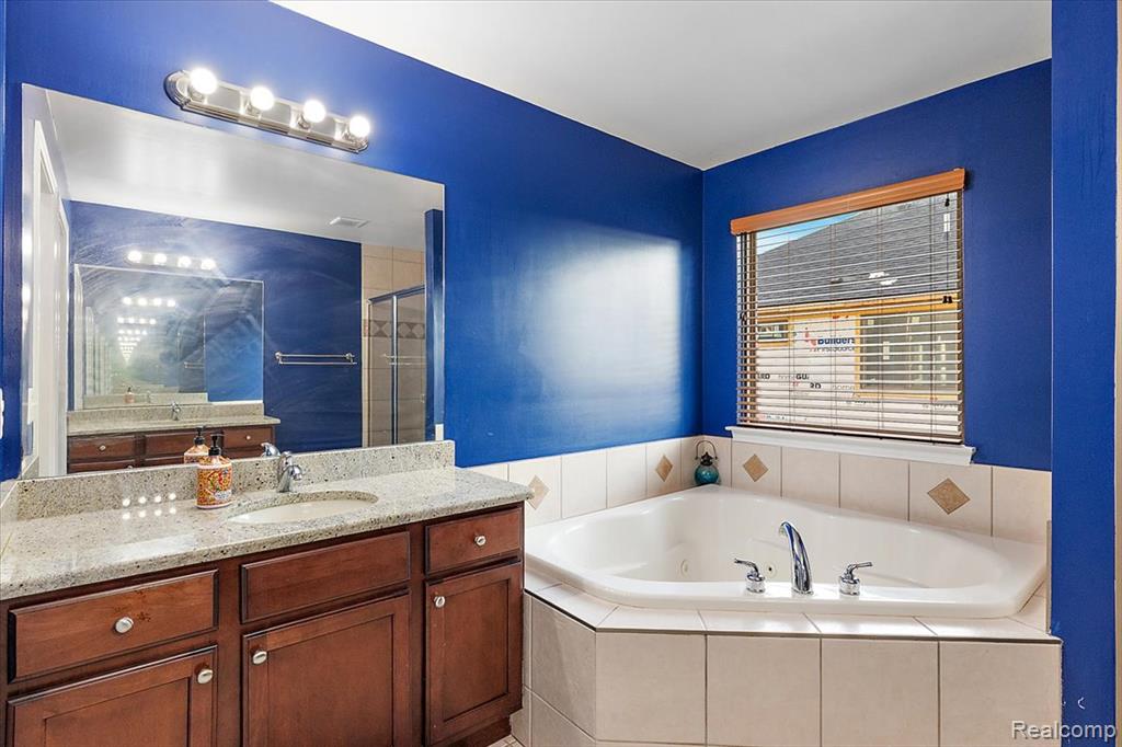 48 Starr Drive, Troy, MI 48083 — Photo 33