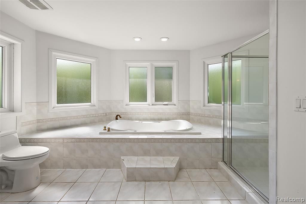 6358 Golden Lane, West Bloomfield, MI — Photo 23