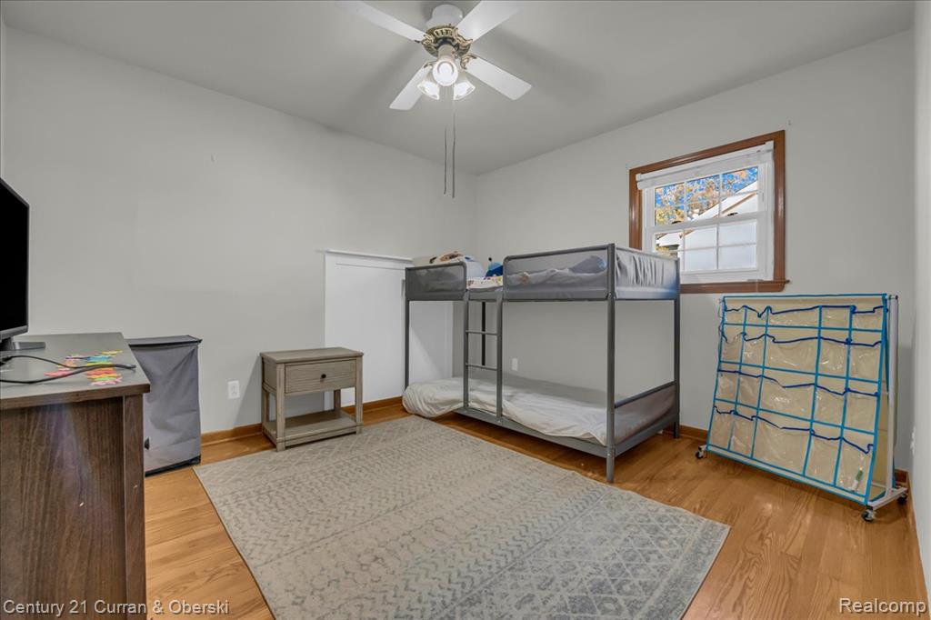 9061 Oporto Street, Livonia, MI 48150 — Photo 13