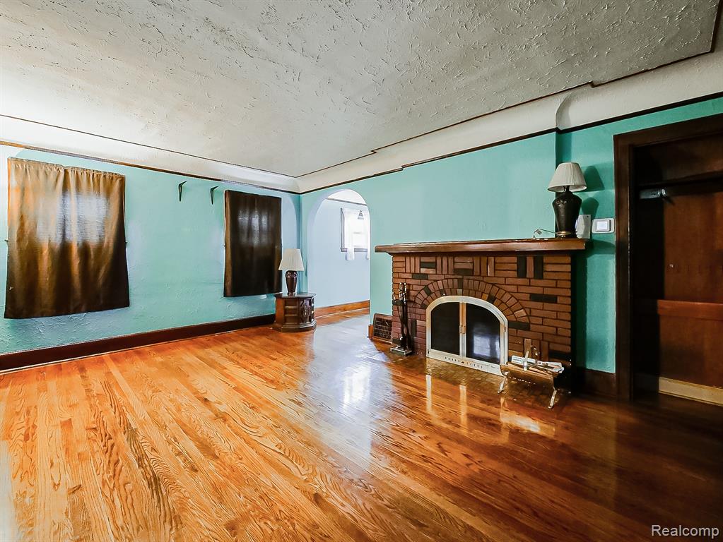 4177 Washington Street, Wayne, MI 48184 — Photo 4