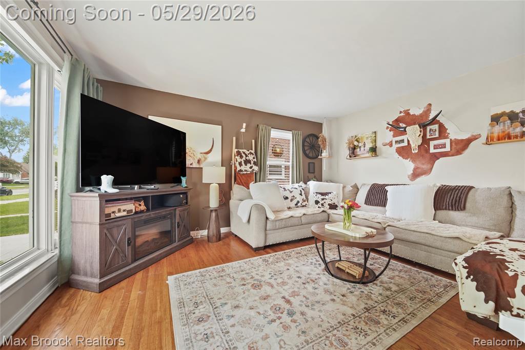 9301 Dixie, Redford, MI 48239 — Photo 3