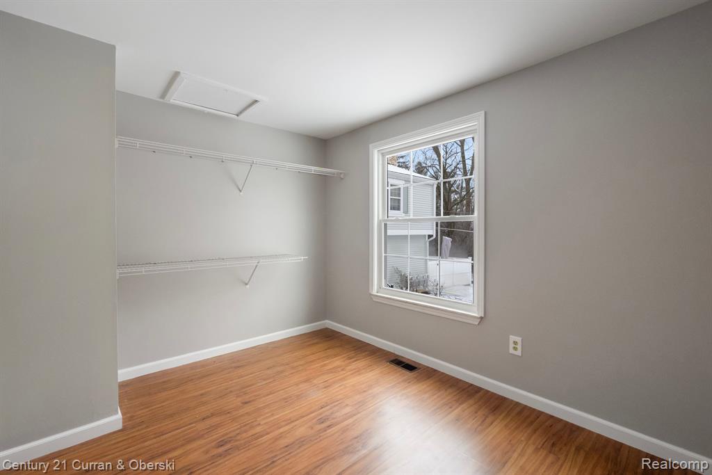 21216 E GLEN HAVEN Circle, 136, Northville, MI 48167 — Photo 20