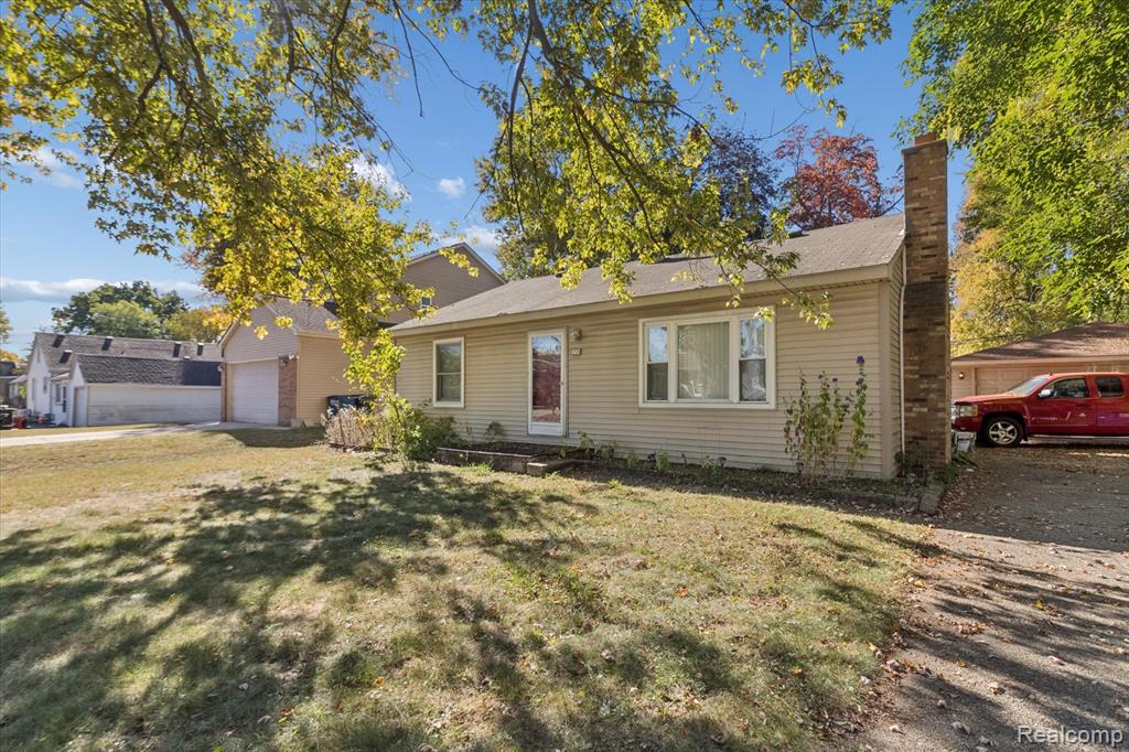 639 N Harvey Street, Westland, MI — Photo 3