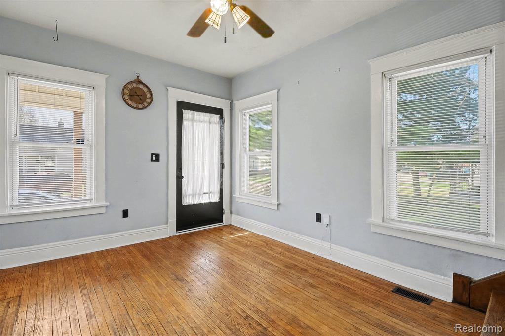 22028 Donald Avenue, Eastpointe, MI 48021 — Photo 5