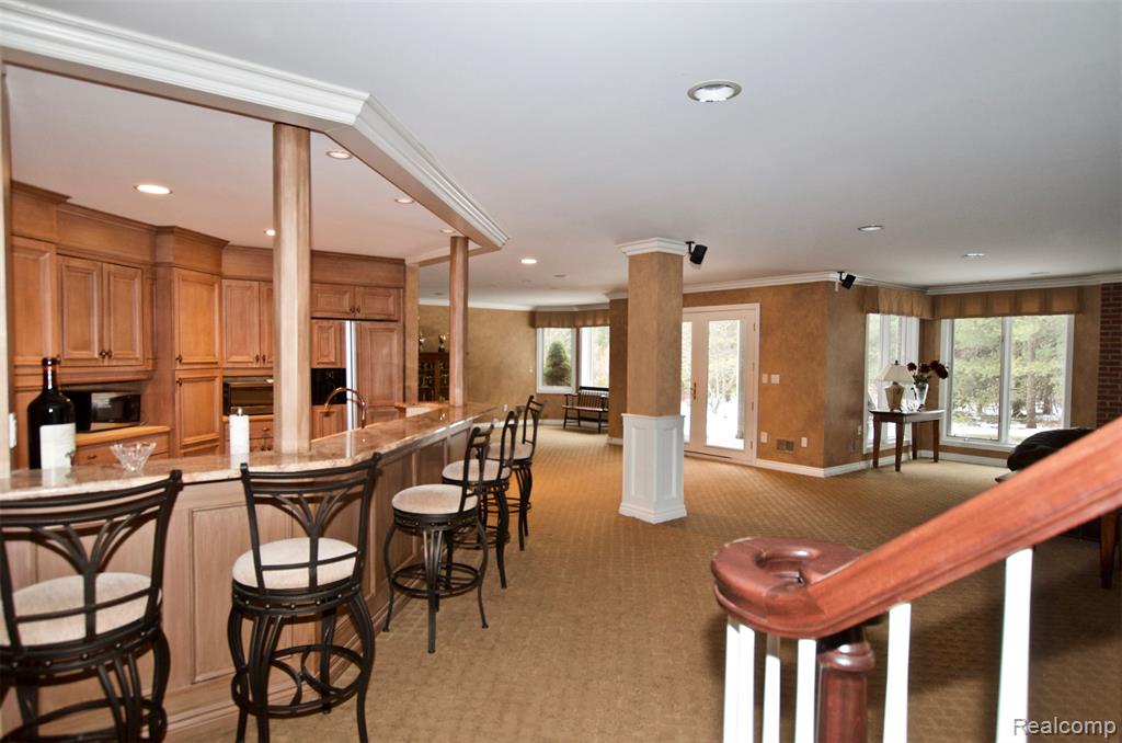 2551 Ginger Court, Bloomfield Hills, MI 48304 — Photo 22