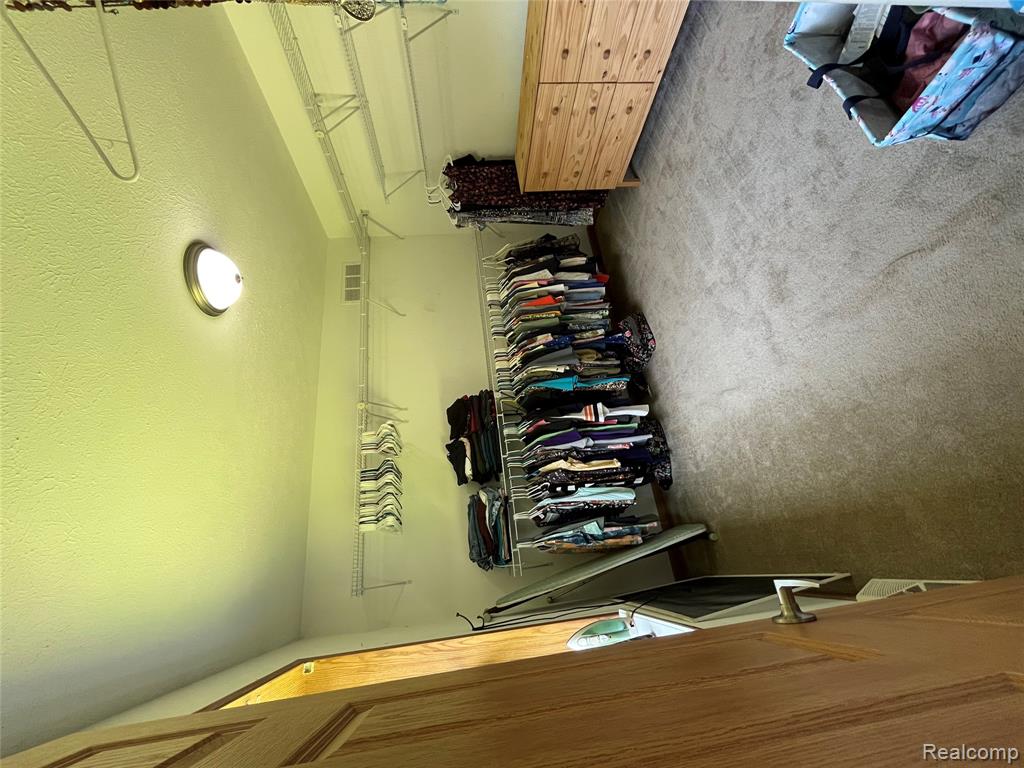 28524 Elwell Road, Belleville, MI 48111 — Photo 42