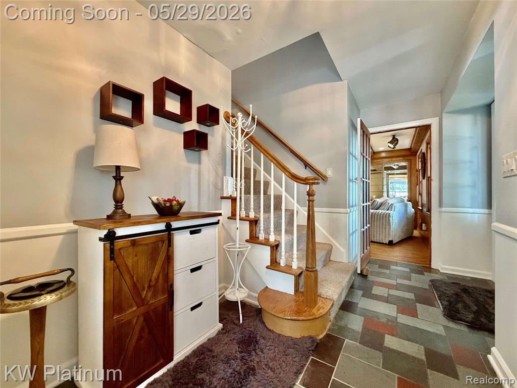 2425 Woodstock Drive, Port Huron, MI 48060 — Photo 9