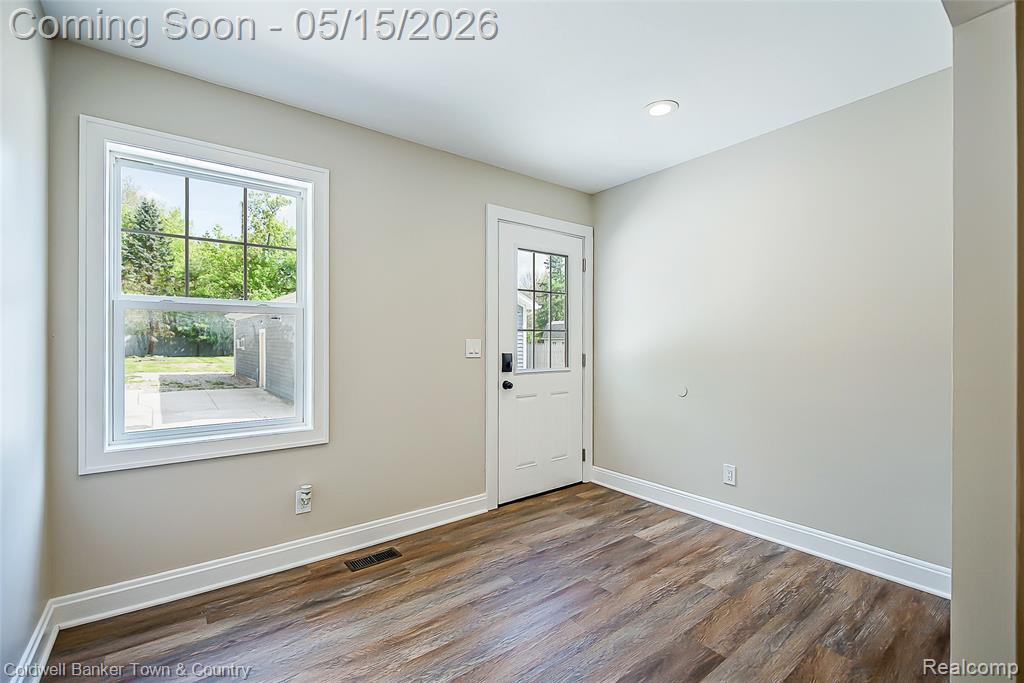 55901 Pontiac Trail Court, New Hudson, MI 48165 — Photo 17