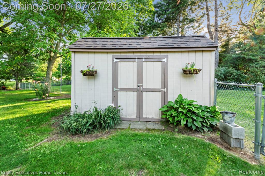 3425 Lomar Drive, Fort Gratiot, MI 48059 — Photo 6