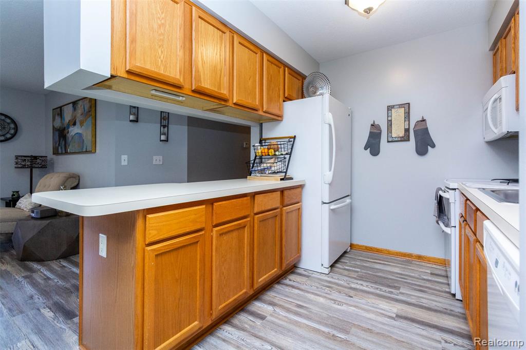 9747 Wildflower Court, Van Buren, MI 48111 — Photo 13