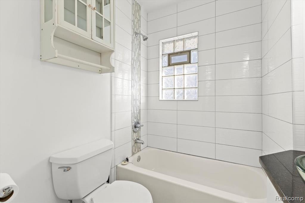 508 E Hudson Avenue, Royal Oak, MI 48067 — Photo 19