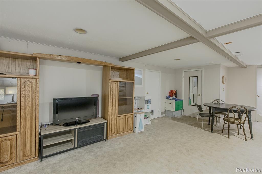 880 Joslyn Road, Lake Orion, MI 48362 — Photo 28