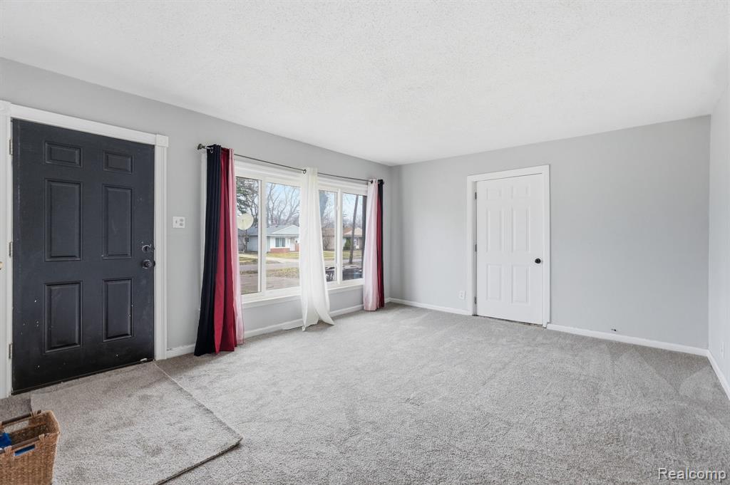 29497 Oakwood Street, Inkster, MI 48141 — Photo 4