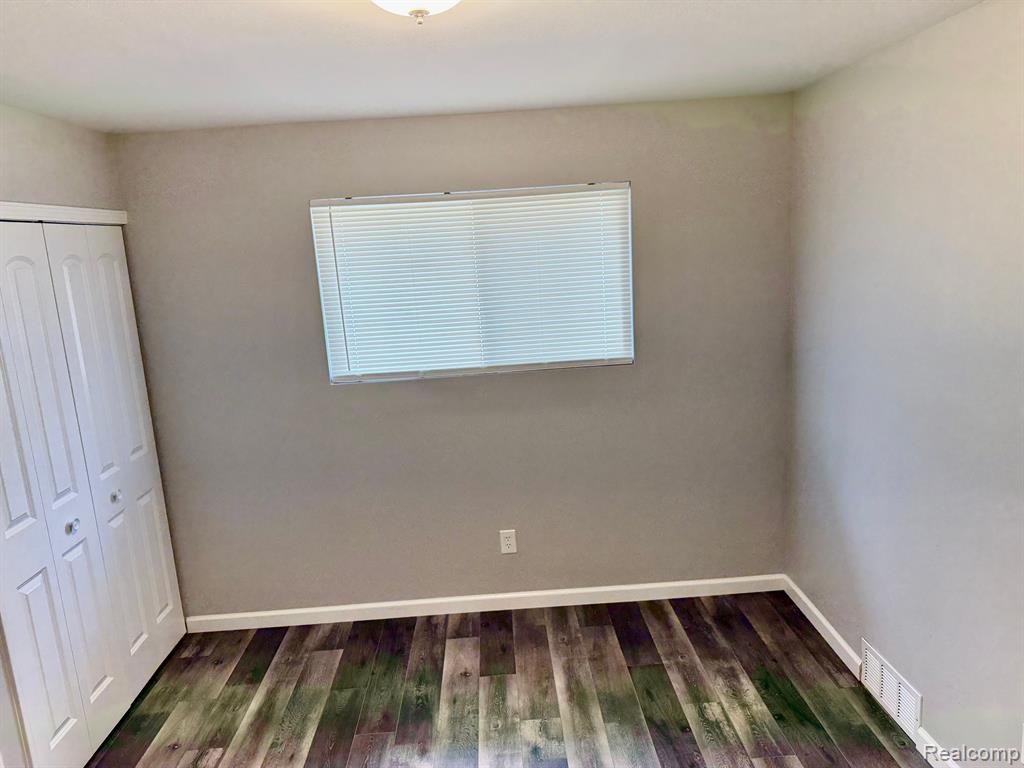 5602 MADISON Street, Dearborn Heights, MI 48125 — Photo 28