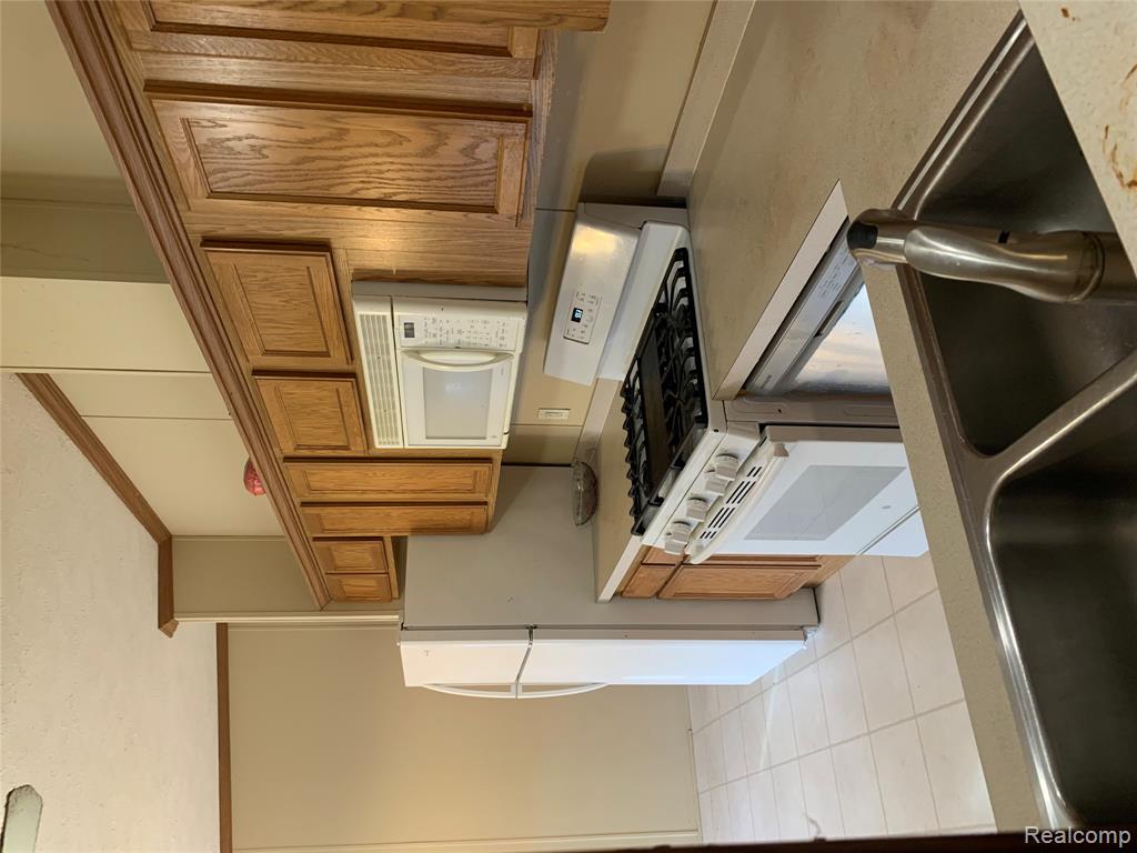 1212 Briarwood Drive, Monroe, MI 48161 — Photo 10