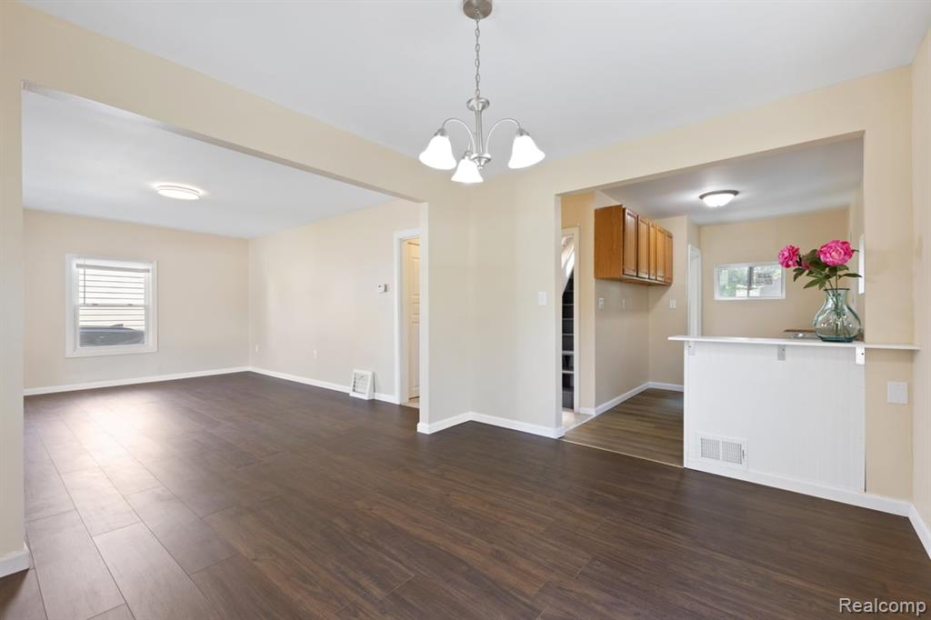 7342 Rosemont Avenue, Detroit, MI 48228 — Photo 4